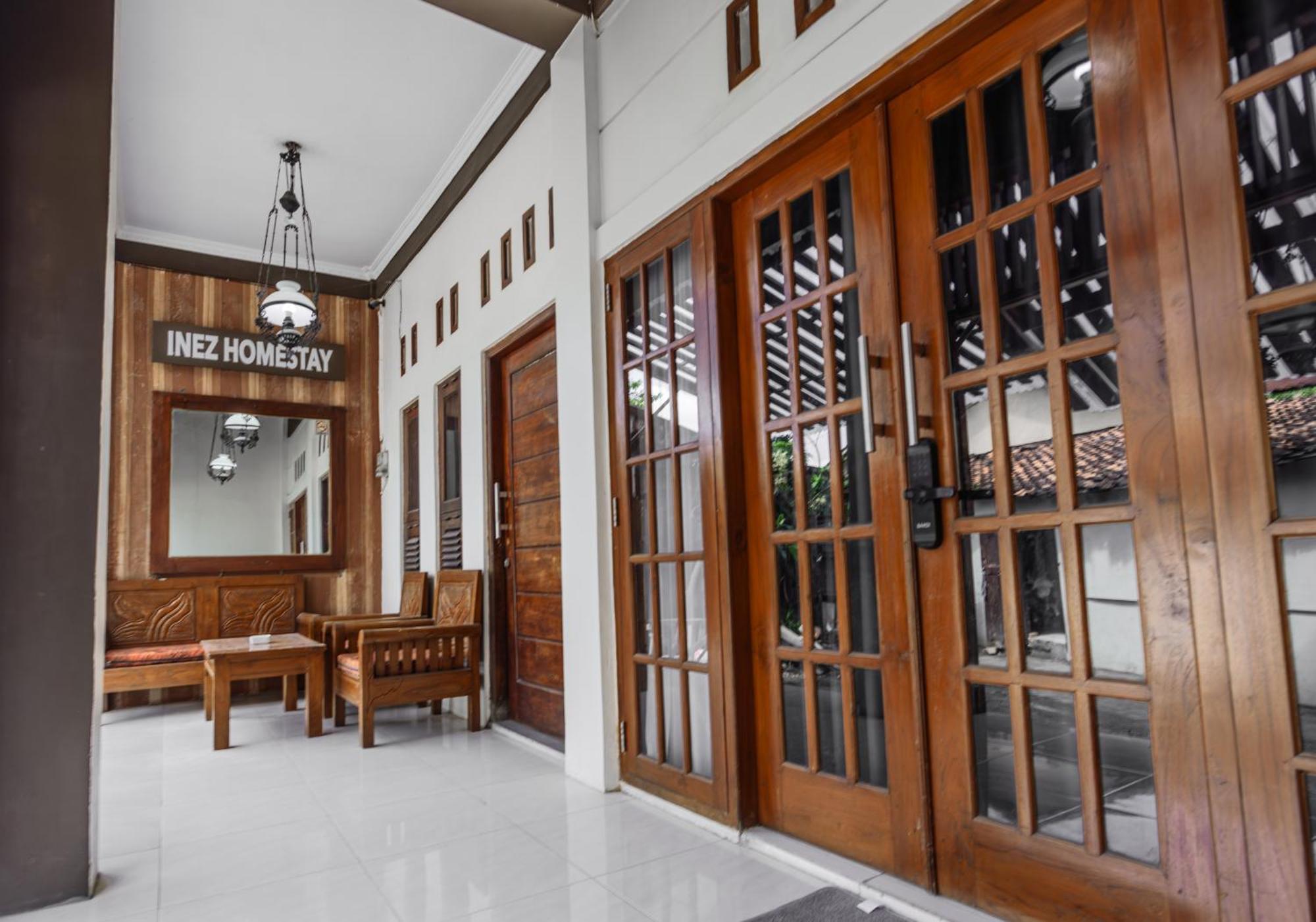 Inez Homestay Yogyakarta Eksteriør bilde