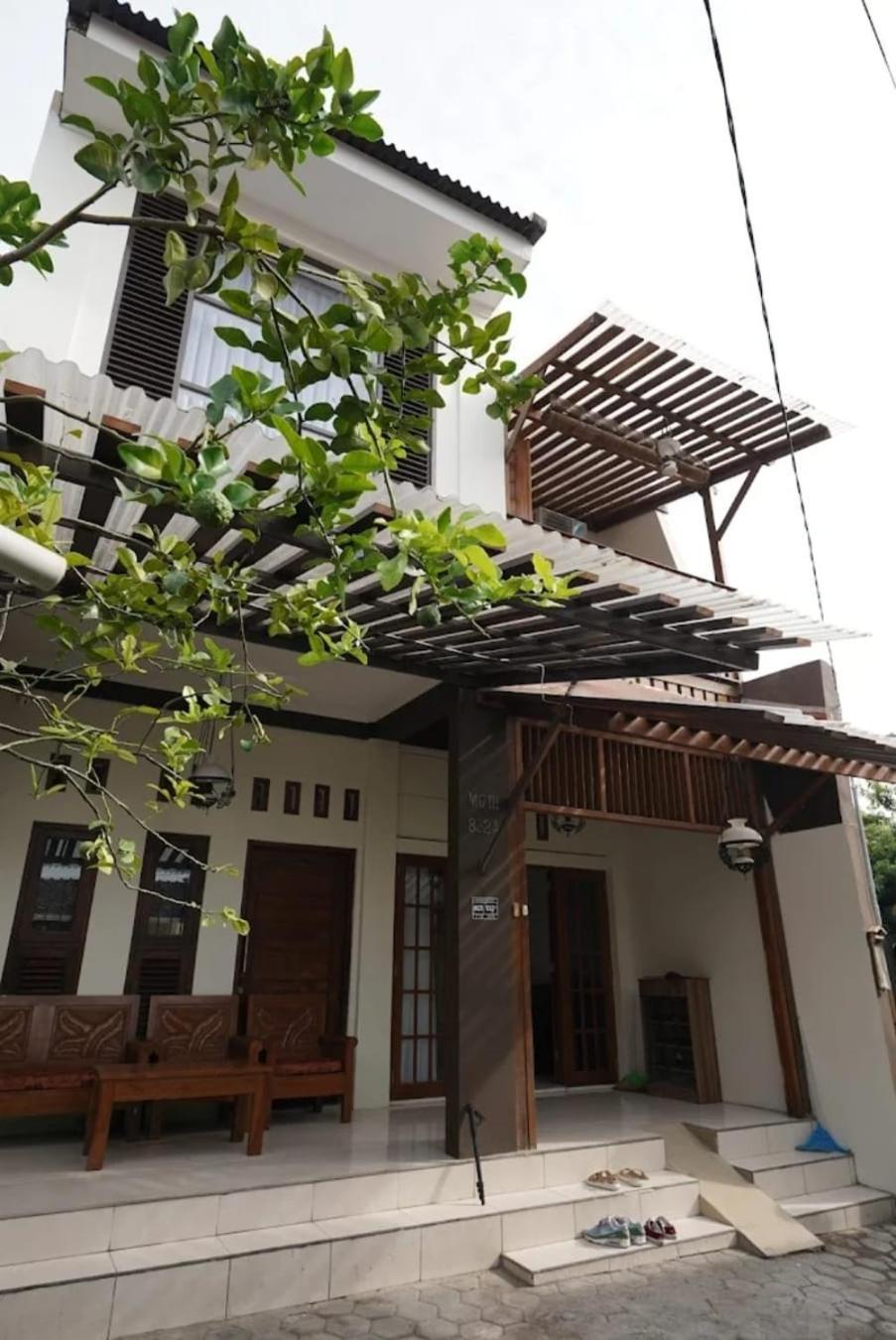 Inez Homestay Yogyakarta Eksteriør bilde